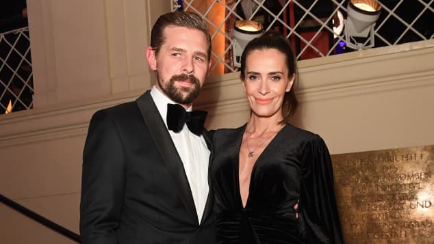 Seltener Auftritt Klaas Heufer Umlauf Mit Seiner Doris Bei Den Gq Awards