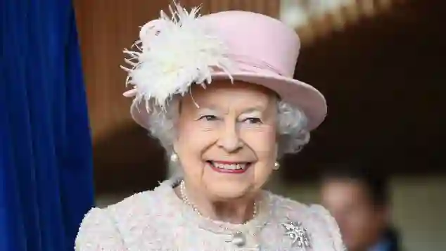 Königin Elisabeth II. lässt sich gegen Covid-19 impfen