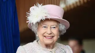 Queen Elizabeth at the Chichester Theater on November 30, 2017