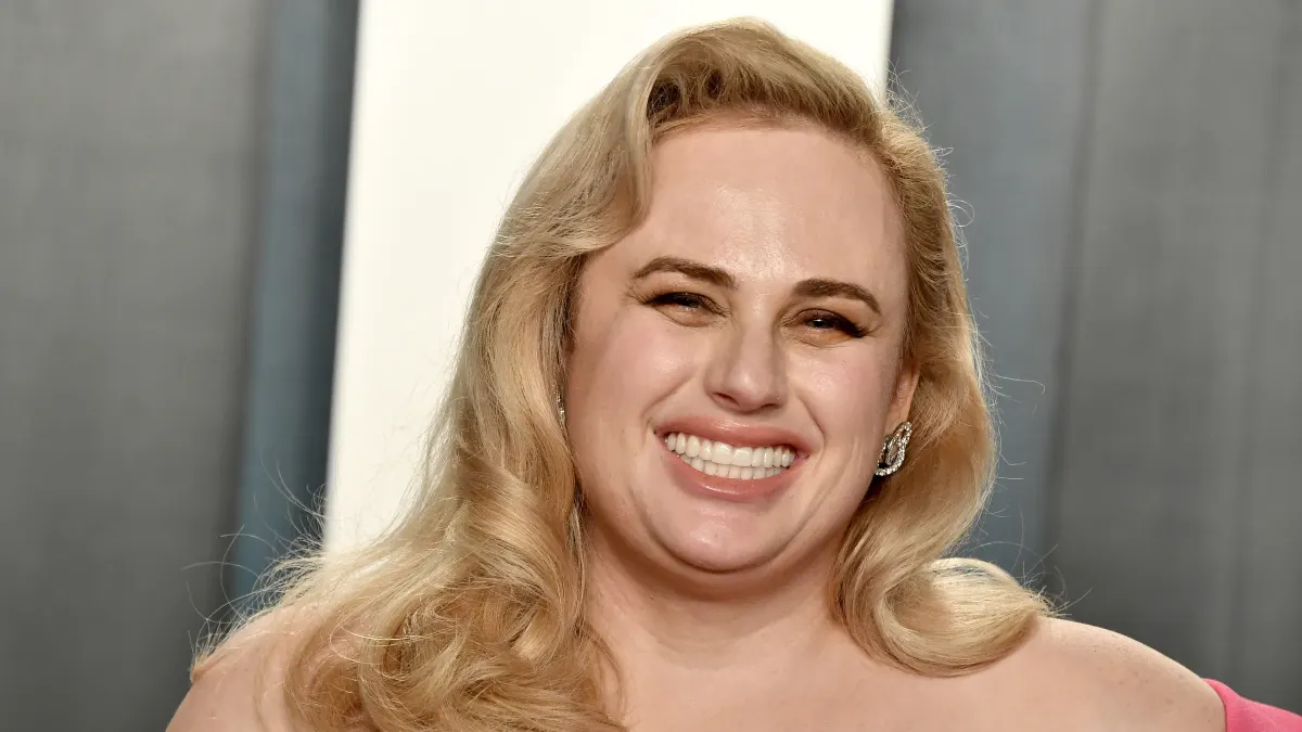 Rebel Wilson bei der Vanity Fair Oscar Party am 9. Februar 2020