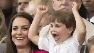 Entertainment Bilder des Tages . 05/06/2022. London, United Kingdom. Kate Middleton and Prince Louis watch the Platinum