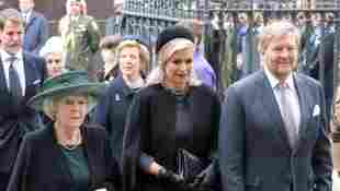 Prinzessin Beatrix, Königin Máxima, König Willem-Alexander bei der Gedenkfeier für Prinz Philip