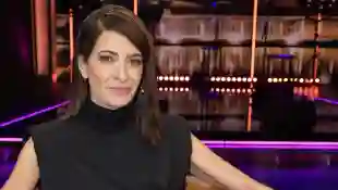 Linda Zervakis bei der Aufzeichnung der MDR/rbb-Talkshow Riverboat im Studio A im RBB-Fernsehzentrum. Berlin, 18.11.2022
