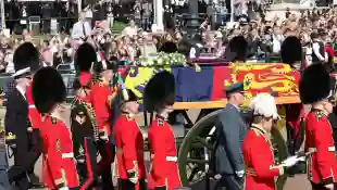 Der Sarg Queen Elisabeth Tod Trauermarsch Beerdigung