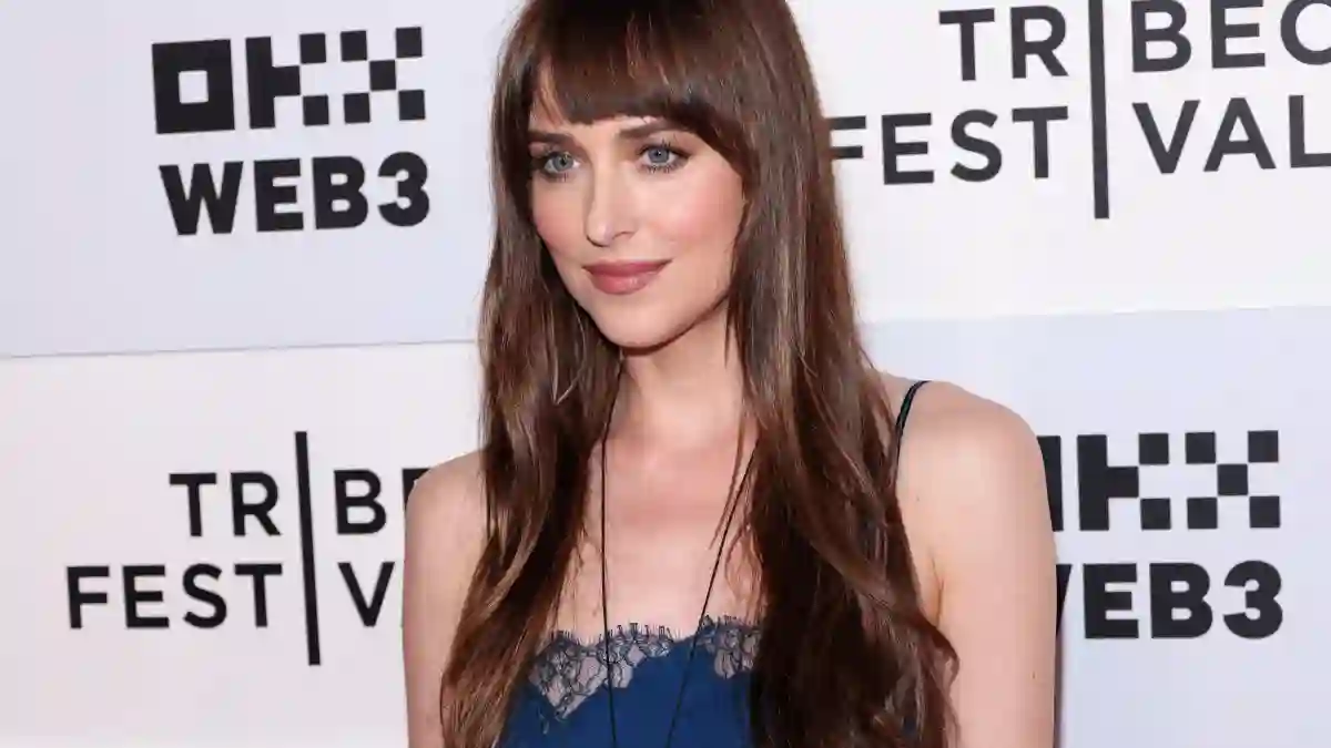 dakota johnson heiß sexy filmpremiere transparent kleid