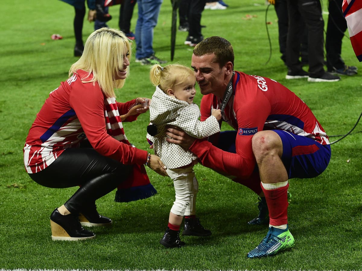 Frankreich Sturmer Antoine Griezmann Das Ist Seine Susse Familie