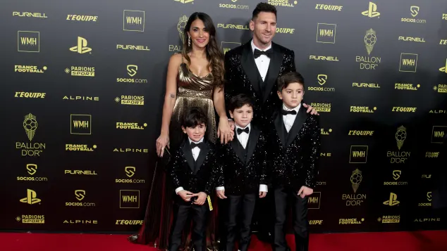 Antonella Roccuzzo, Lionel Messi und ihre Kinder