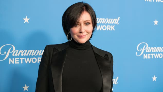 So geht es shannen doherty während ihres krebskampfes. Stars, die den Krebs besiegten