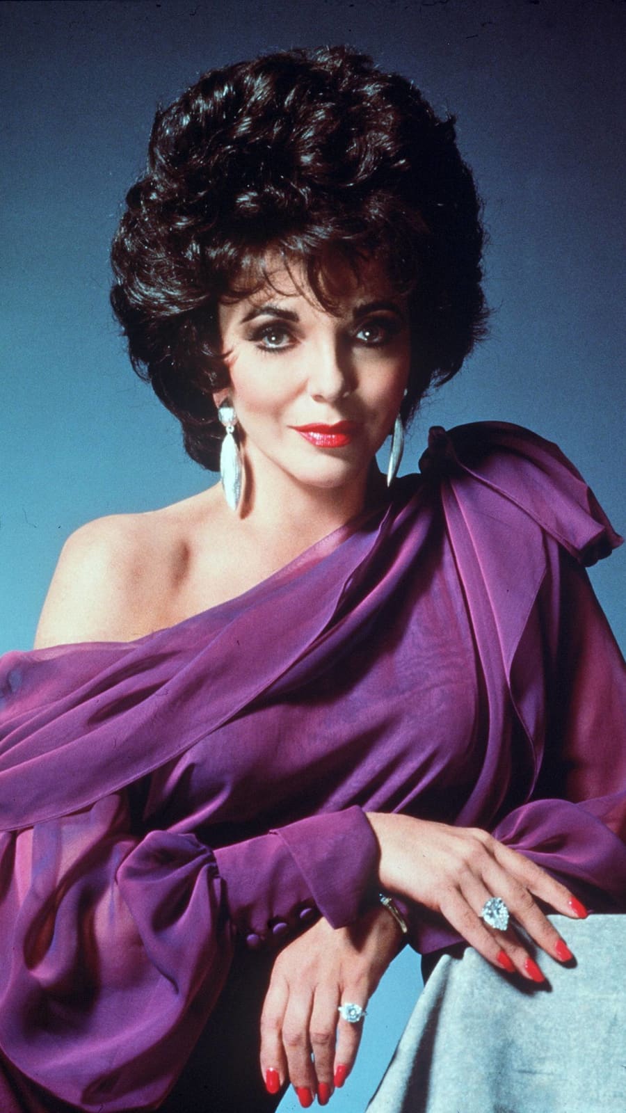 joan collins so sah die schauspiel legende fruher aus