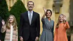 Prinzessin Leonor, König Felipe, Königin Letizia und Prinzessin Sofia von Spanien vor der Verleihung des Prinzessin-von-Asturien-Preis am 17. Oktober 2019
