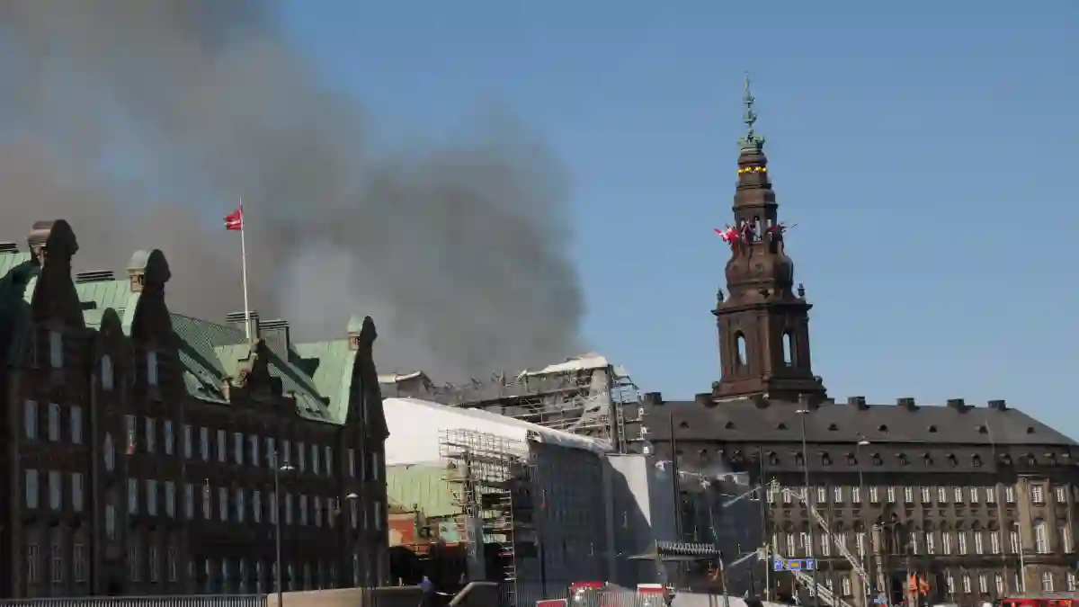 feuer kopenhagen schloss christiansborg koenigsschloss