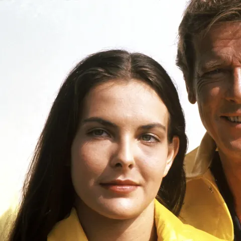 Carole Bouquet Roger Moore James Bond - In tödlicher Mission