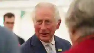 Prinz Charles beim District Branch of Samaritans in Gloucester am 26. Oktober 2021