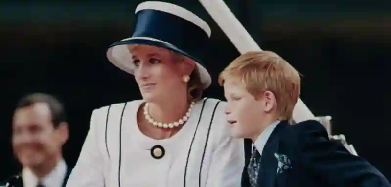 Lady Diana und Prinz Harry 1995