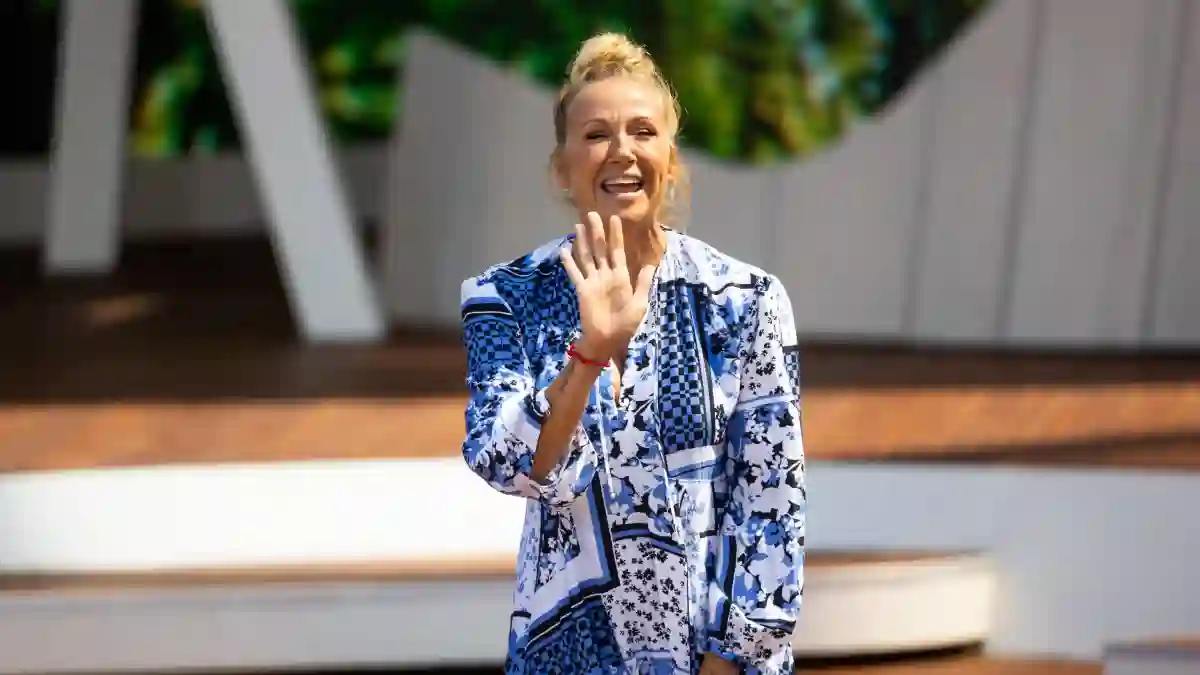 Andrea Kiewel im „ZDF Fernsehgarten“ am 24. Juli 2022