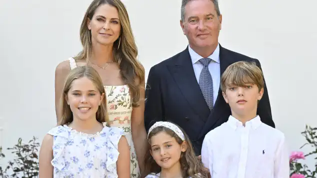 Prinzessin Madeleine mit ihrem Mann und Kindern