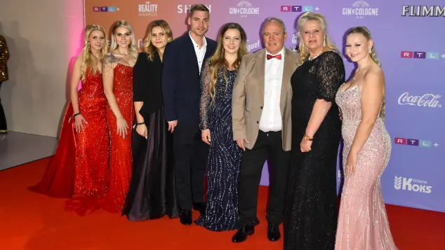 Loredana Wollny, Estefania Wollny, Sylvana Wollny, Peter Wollny, Sarafina Wollny, Harald Elsenbast, Silvia Wollny und Sarah-Jane Wollny