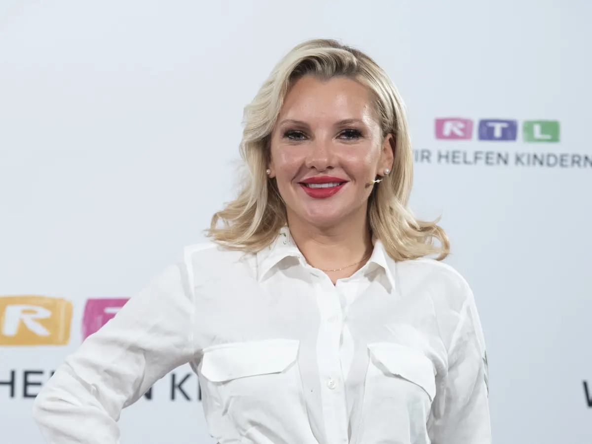 Heiße PO-Se: Evelyn Burdecki zeigt ihren sexy Hintern