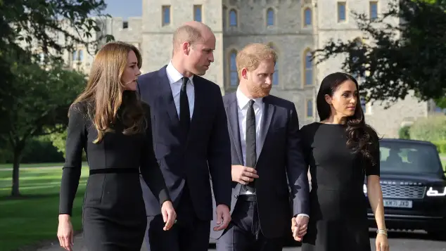 Kate, William, Harry und Meghan