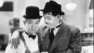 Stan Laurel und Oliver Hardy bekannt als „Dick und Doof“