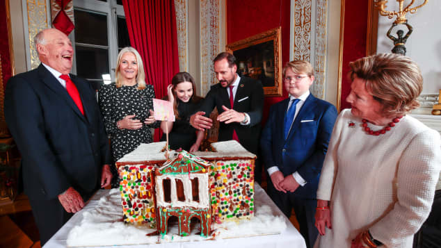 Die Offiziellen Weihnachtsportrats Des Norwegischen Konigshauses Sind Da