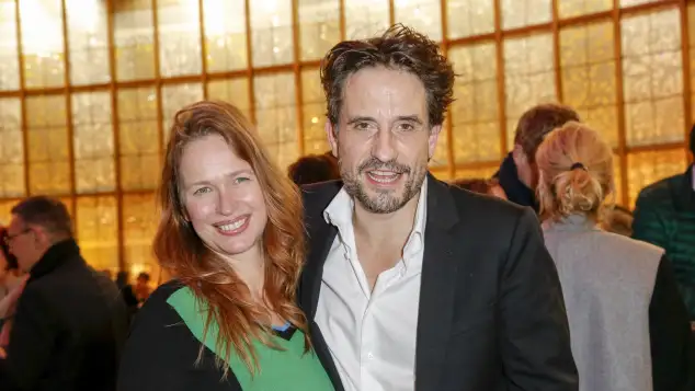 Oliver Mommsen und Nicola Mommsen bei der Premiere von Ab Jetzt in der Komödie am 26. Januar 2020
