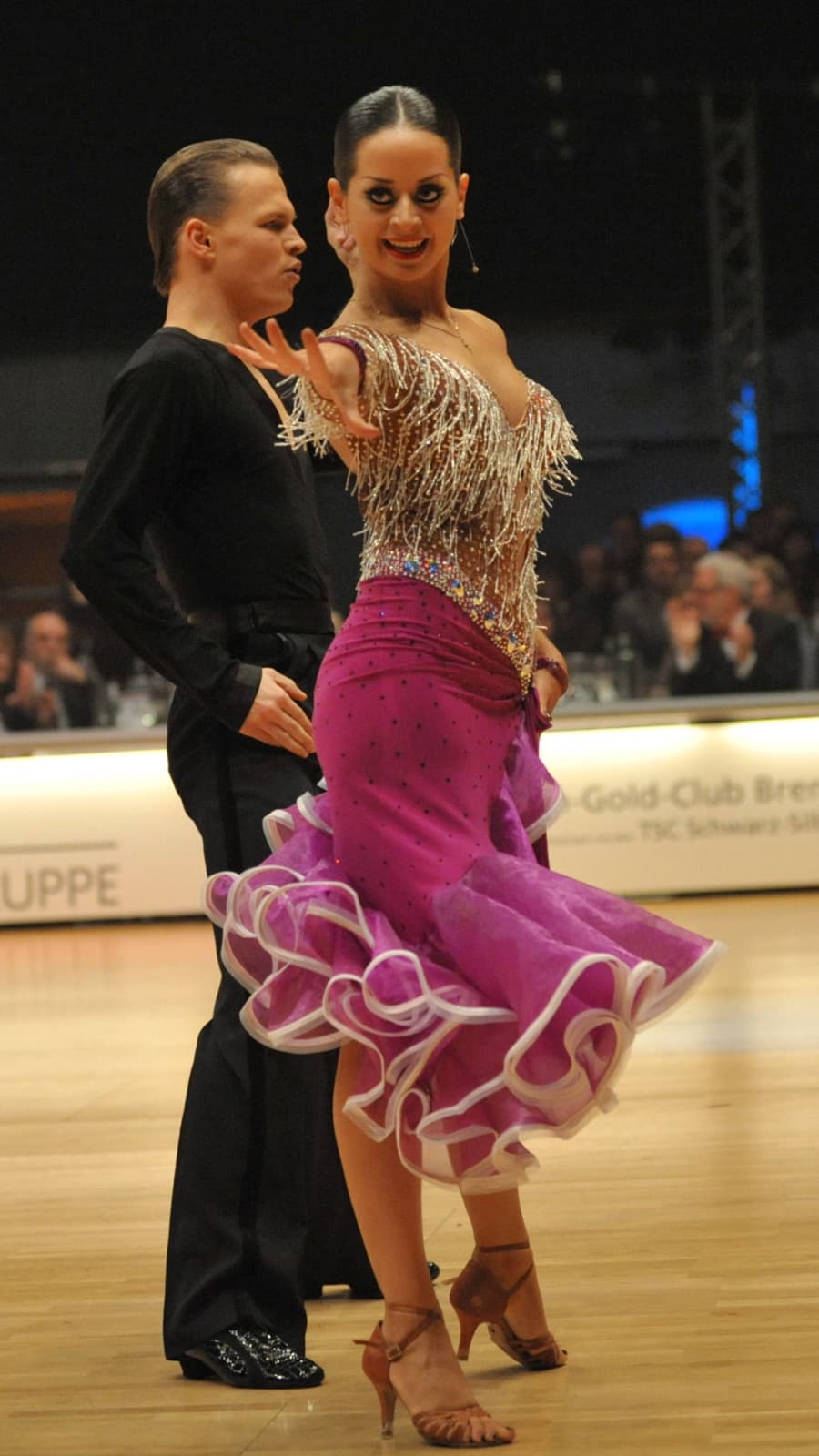 Let S Dance Neue Profitanzer Das Musst Ihr Uber Malika Und Pasha Wissen