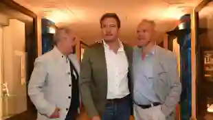 „Sturm der Liebe“-Darsteller Joachim Lätsch, Dieter Bach und Dirk Galuba im September 2022 in München