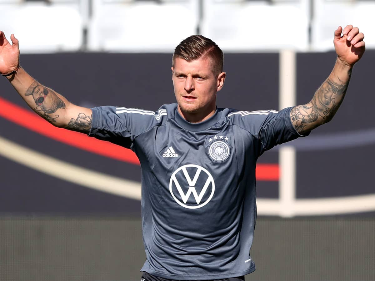 Toni kroos tattoo Kroos /