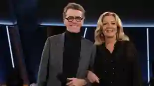 Johannes Wimmer und Bettina Tietjen in der „NDR Talk Show“ am 16. Dezember 2022
