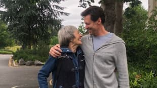Hugh Jackmann mit seiner Mutter
