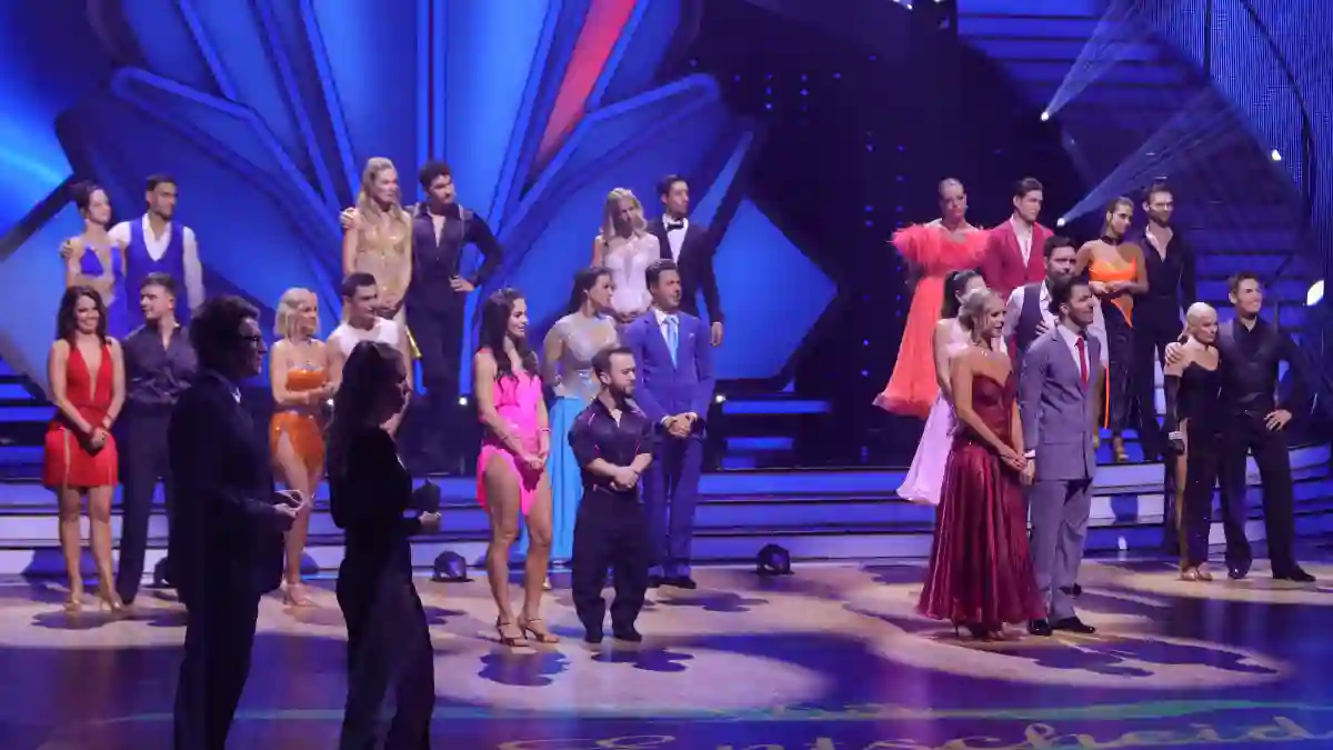 Alle Tanzpaare in der ersten Show der 15. Staffel von „Let's Dance“ am 25. Februar 2022
