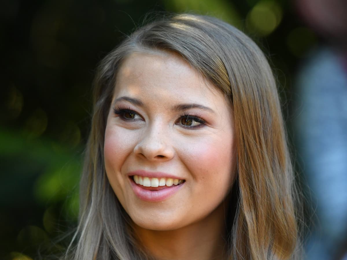 Bindi Irwin Schwanger Riesige Babykugel Auf Neuem Familienfoto