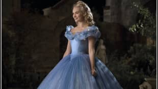 Niemals erkannt: So sieht Lily James als Pamela Anderson aus