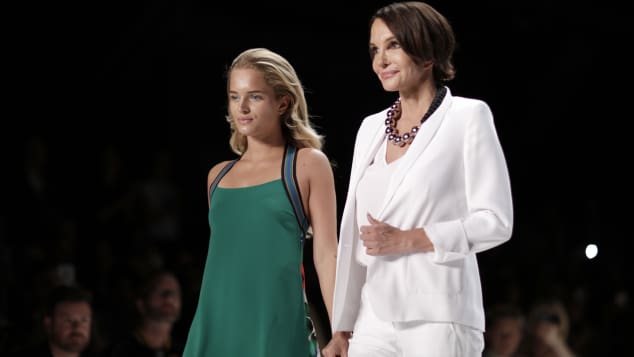 Anouschka Renzis Tochter So Wunderschon Ist Chiara Moon Horst Kind and nurturing, the leo sun cancer moon personality stands out for how sacrificing it can be when it comes to the needs of those around. anouschka renzis tochter so