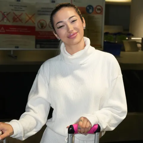 Nach Dschungelcamp: Drama um Ariel am Flughafen