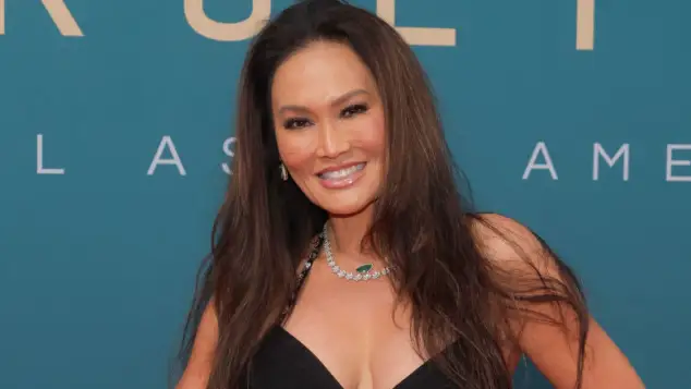 Tia Carrere