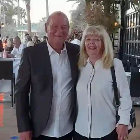 Ralle Ender und seine Frau Conny Schmidt Arm in Arm