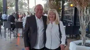 Ralle Ender und seine Frau Conny Schmidt Arm in Arm