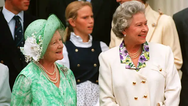 Queen Mum und Königin Elisabeth II.