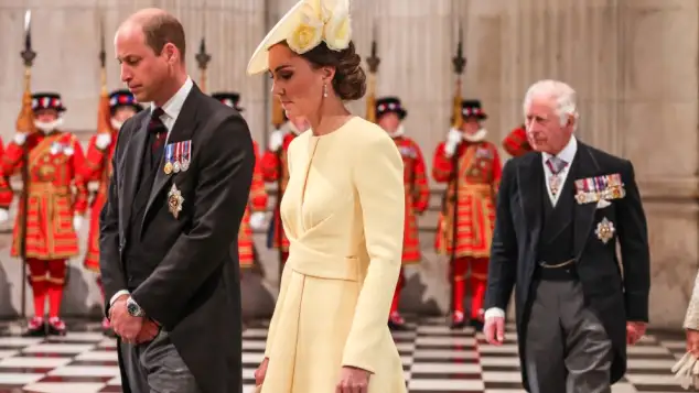 Prinz William, Herzogin Kate und König Charles III.