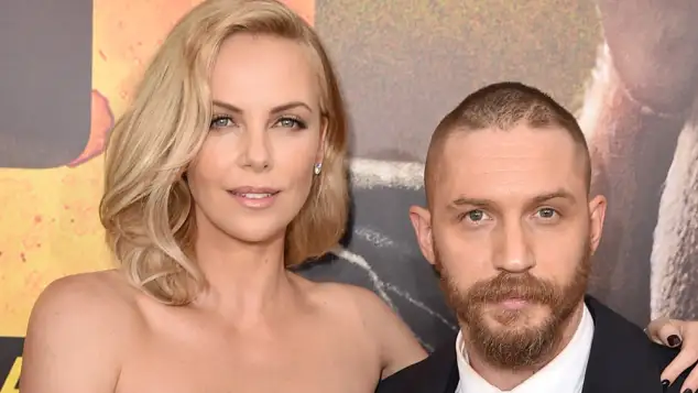 Charlize Theron und Tom Hardy