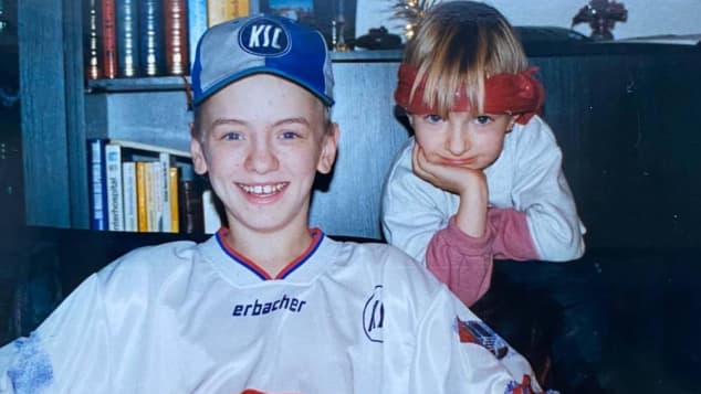 so sahen ben zucker und schwester sarah als kinder aus