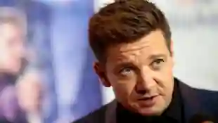 Jeremy Renner Unfall Avengers