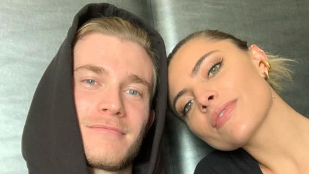 Sophia Thomalla Zieht In Die Turkei