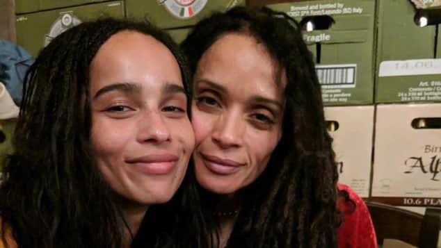 Unglaubliche ähnlichkeit Zoë Kravitz Und Mama Lisa Bonet Sehen Aus