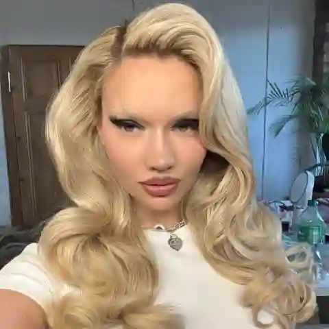 Shirin David