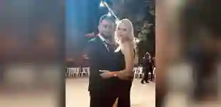 Estefania Wollny eng umschlungen mit ihrem Freund Ali