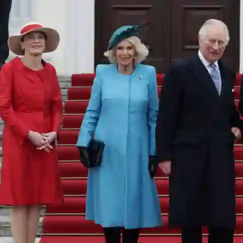 Elke Buedenbender, Königin Camilla, König Charles III. und Frank-Walter Steinmeier