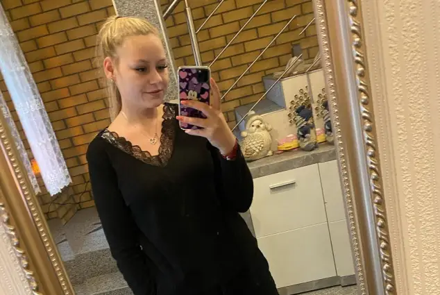 Sarah-Jane Wollny